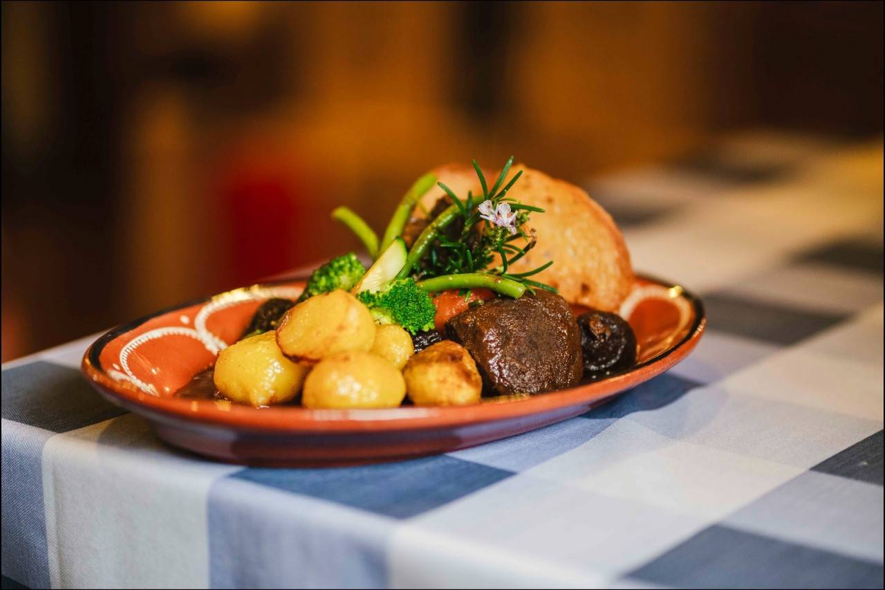 À mesa com a caça em 5 restaurantes