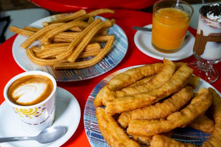 Os churros (de batata e de massa) do Mario têm legiões de fãs