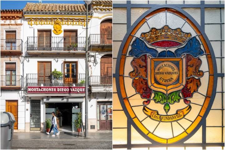 La entrada de la tienda y su escudo representativo.