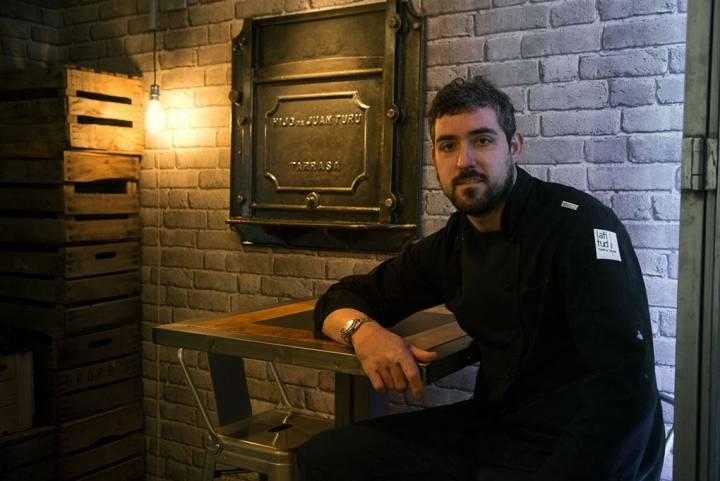 El chef manchego Diego Morales en su restaurante Latitud.