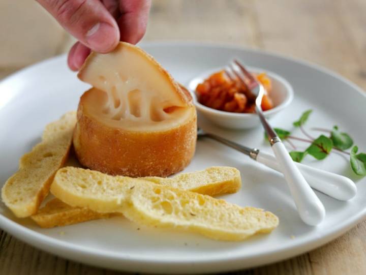 'Finca Pascualete' preparará un queso de pasta blanda "diferente a lo que se ha visto".