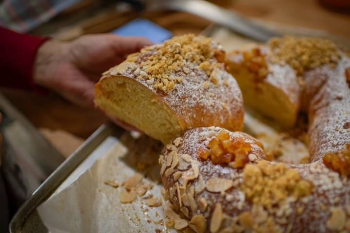 Roscón de naranja y azahar.