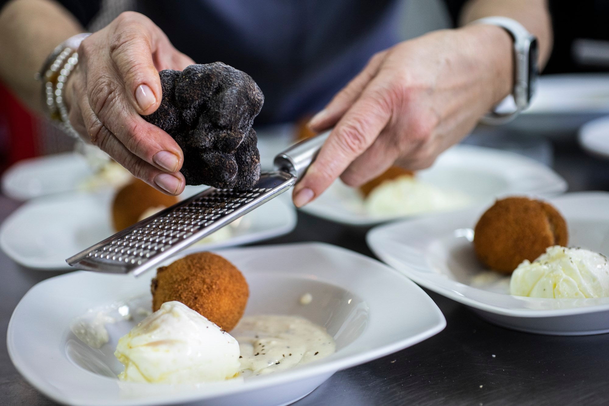 Trufa negra: 9 restaurantes para disfrutar de este manjar de temporada en  Madrid