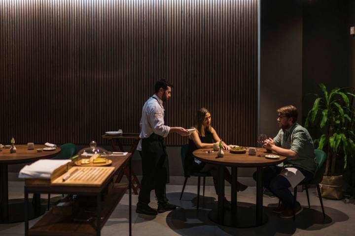 Comedor del restaurante Cala (Granada).