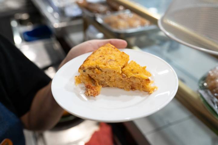 Pincho de tortilla de chichas.