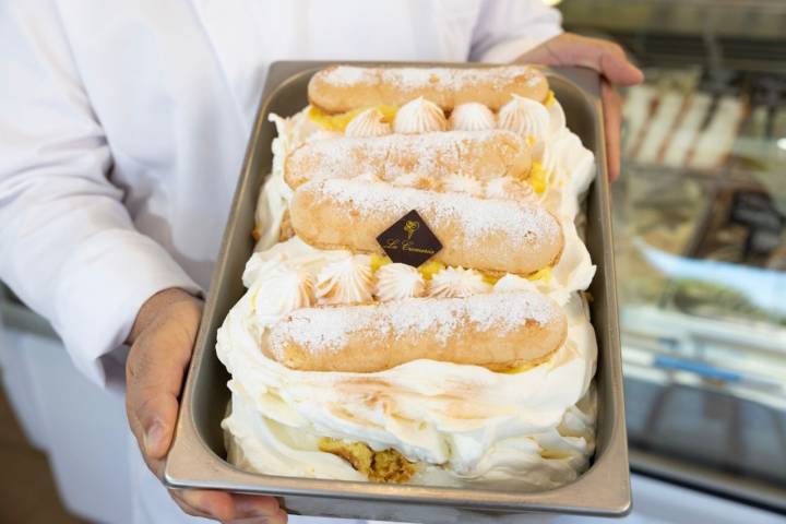 Bandeja de Tiramisú al limoncello de la heladería La Cremería