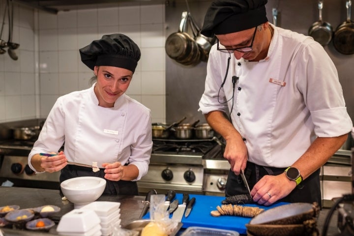 El medido ritmo en cocina marca el paso en Sala para que la cadencia entre los pases sea la adecuada. 