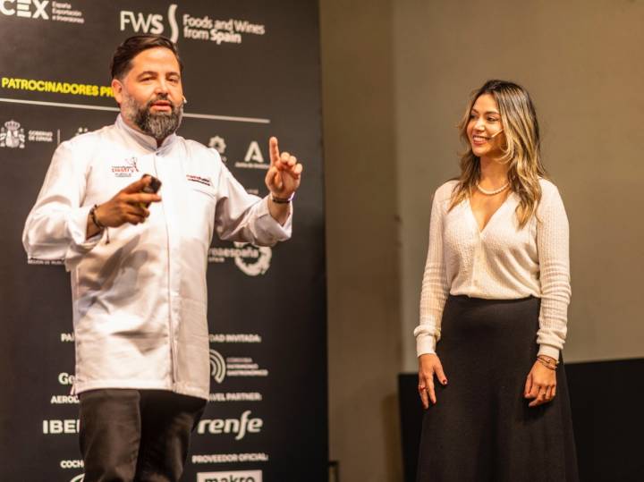 Juanlu Fernández y Dolce Nilda durante su ponencia 'El mejor desayuno del mundo'