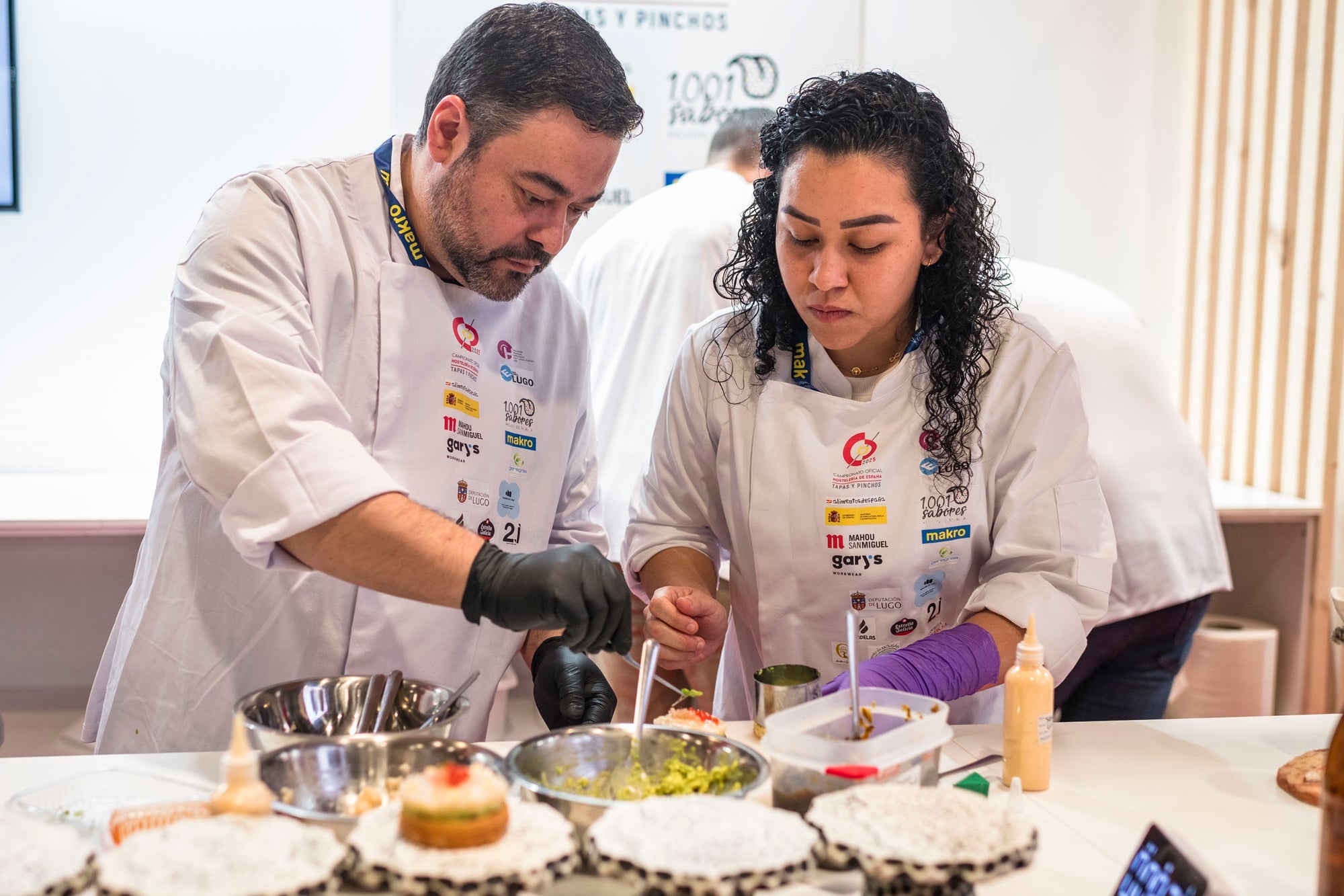 Nervios y concentración durante la elaboración de las tapas finalistas.