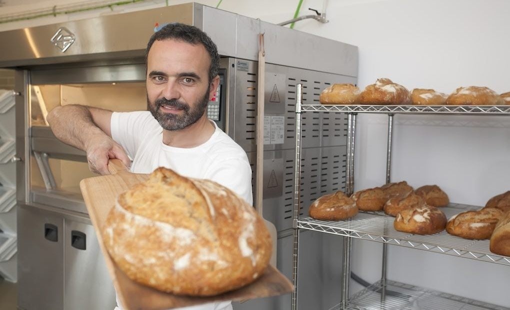 Ganarse el pan con menos sudor y más amor Ganarse el pan con menos sudor y más amor