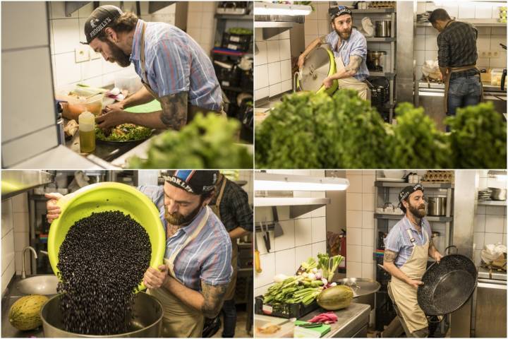 Desde la sala se puede ver la cocina donde trabaja Narciso Bermejo.