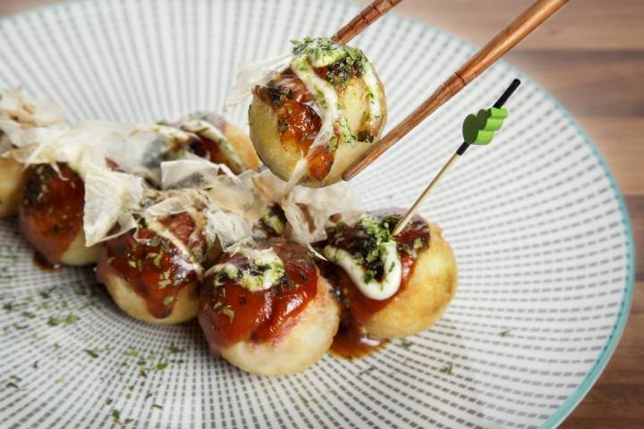 El takoyaki, un plato estrella (y ¡que se mueve!) / Foto: Okashi Sanda.