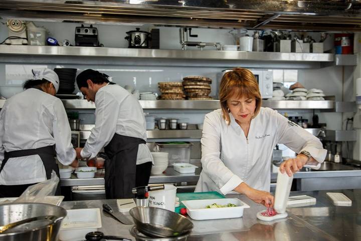 En la cocina del 'Monastrell' trabajan nueve personas, aunque en verano suelen ser entre doce y catorce.