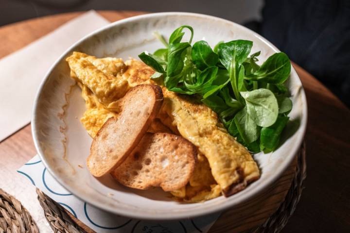 Tortilla de salmón ahumado.