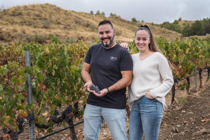 Pablo Toral y Noelia Lucena, los propietarios de 'Bodega Toral'.