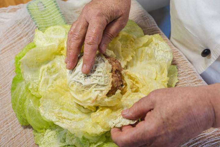 3 formas de cortar lechuga y repollo como en los restaurantes