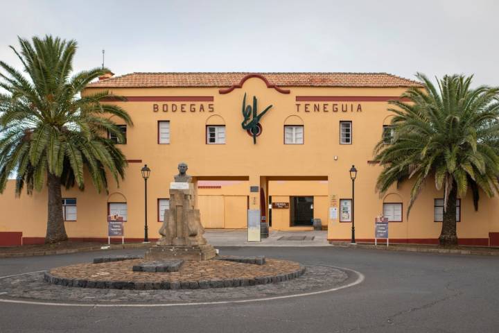 Bodegas Teneguía es la sede de la Cooperativa Llanovid.