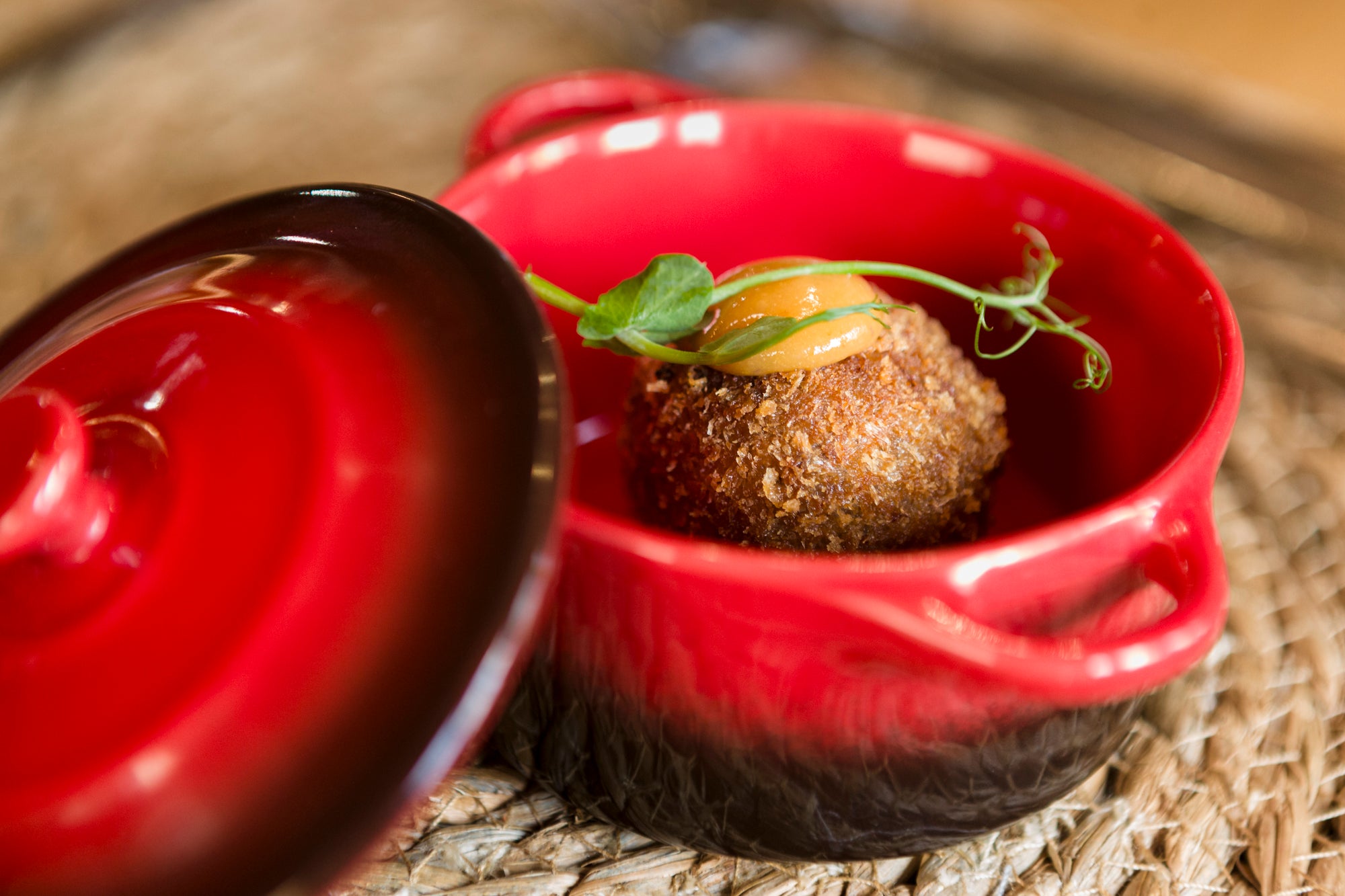 El aperitivo siempre es una croqueta.