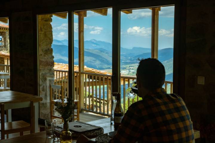 Las vistas del valle se pueden disfrutar también desde el restaurante.