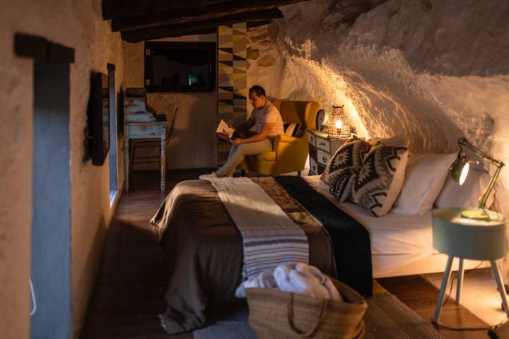 Zona de dormitorio de la villa Grotta, del hotel XUQ