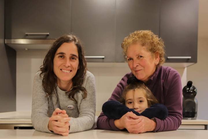 Izarra, Pilar y Lea, las tres generaciones de la familia.