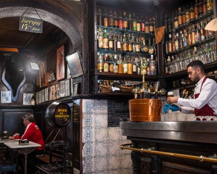 bodega con torrijas en jerez