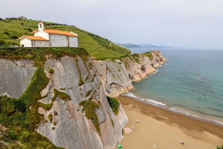 Esta playa sirvió de escenario real en la serie 'Juego de Tronos'.