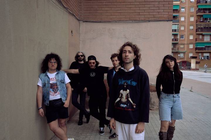 Álvaro Rivas (voz), Jaime Barbosa (batería), Juan Pablo Julià y Carlos Elías (guitarra), Laura de Diego (teclado eléctrico) y Pablo Prieto (bajo eléctrico).