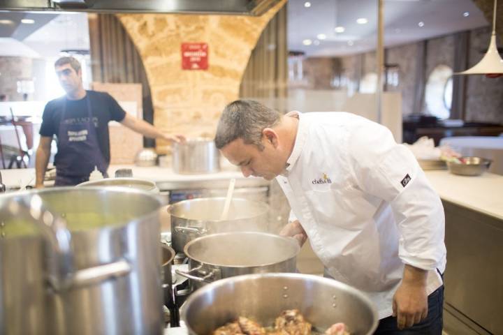 En ruta con Víctor Manuel: el cocinero Ángel León