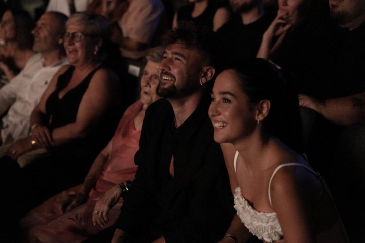 Dani Fernández y Yarea Guillén en la platea Dani Fernández y Yarea Guillén en la platea