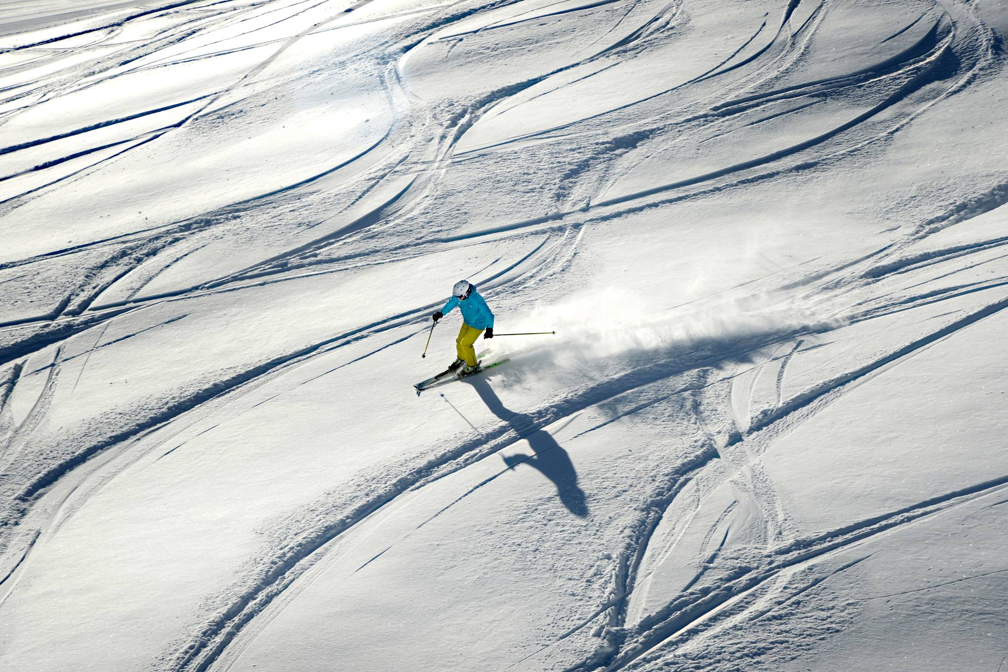 Esquí solitario en la zona de Basibé.