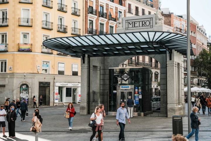 La renovada estación de metro de Gran Vía es una réplica de la construida en 1917 por el arquitecto Antonio Palacios.