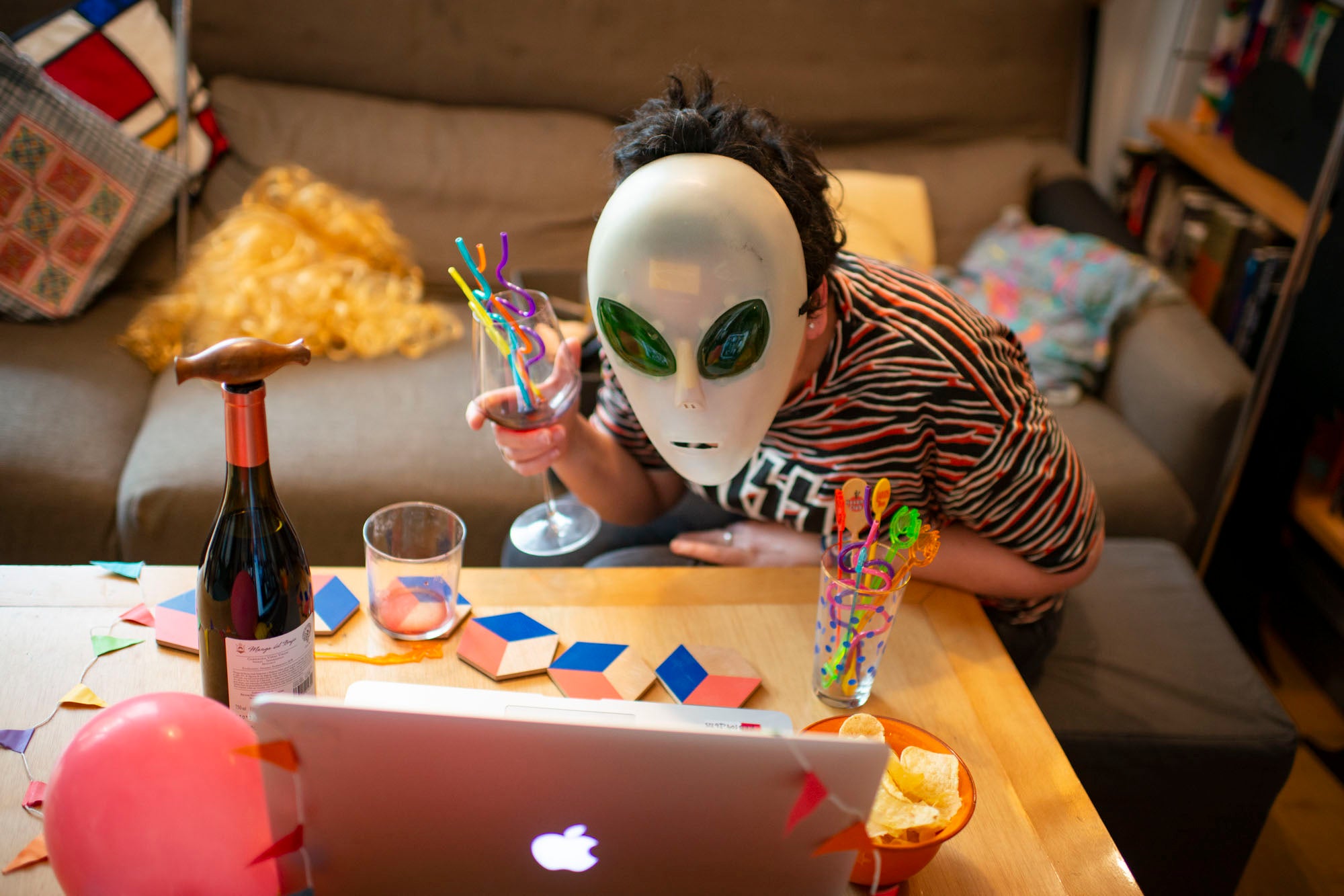 6 ideas para organizar una fiesta de Halloween virtual, Guía Repsol