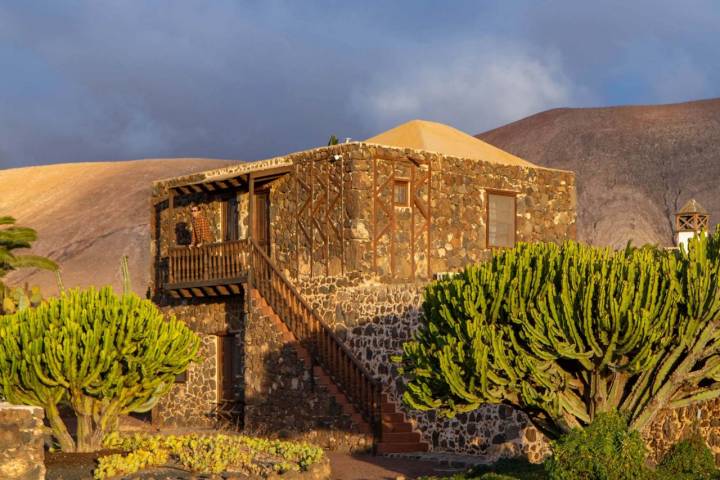 Con nueve habitaciones y una villa, este hotel rural cuenta con una ubicación privilegiada.