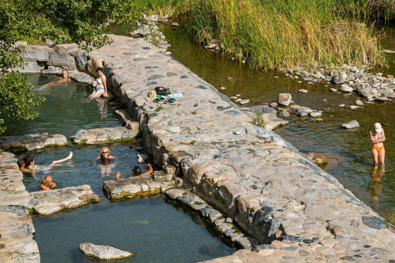 Los baños termales que eclipsan una joya riojana