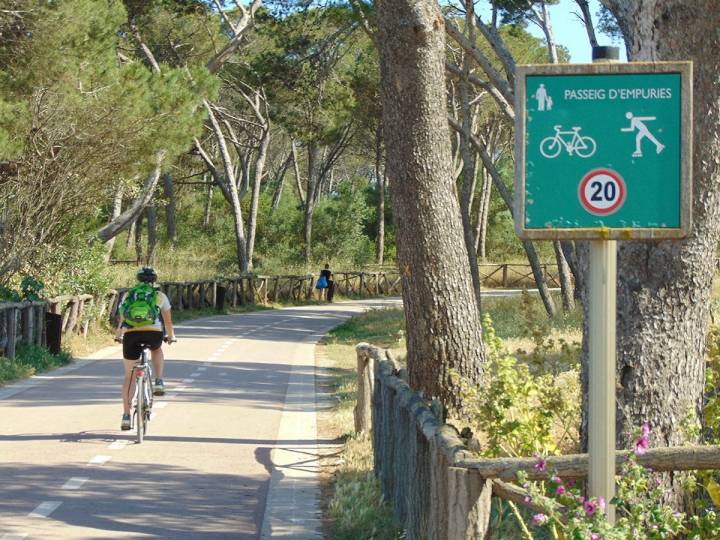 Aunque no forman parte del camino de ronda, estos municipios cuentan con trayectos para los cicloturistas.