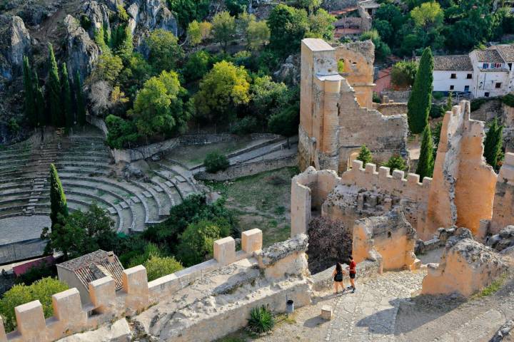 El anfiteatro romano que se ve desde el castillo se construyó en los años 90.