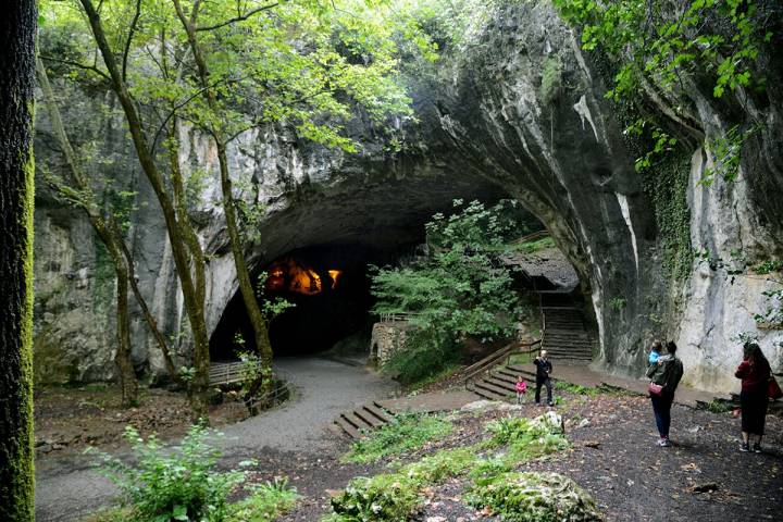 La Cueva de las Brujas de Zugarramurdi.
