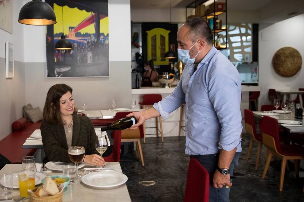 Delicias culinarias en un rincón de sol y playa