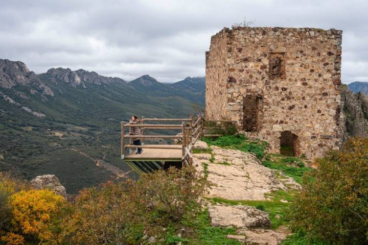 Castillo de Cabañas del Castillo.