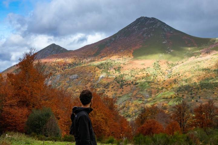 Estamos en el Parque Natural de las Fuentes del Narcea, Degaña e Ibias, al suroeste de Asturias.