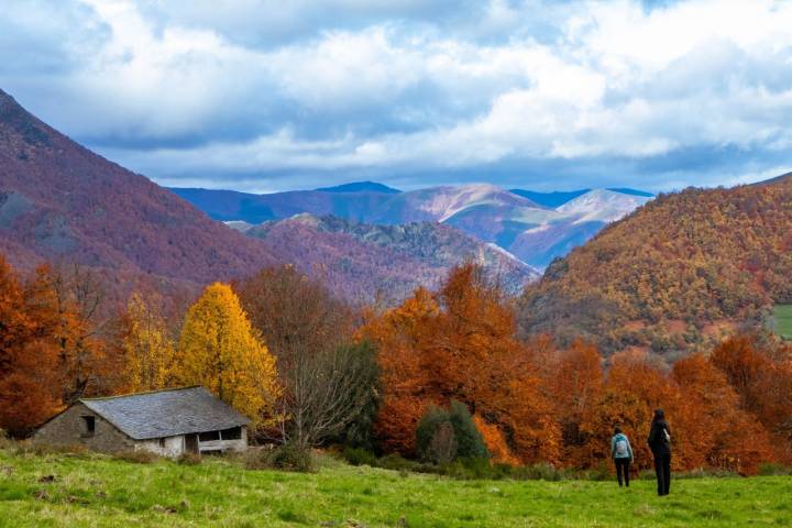 Las brañas son una seña de identidad de las montañas asturianas, cántabras y leonesas.