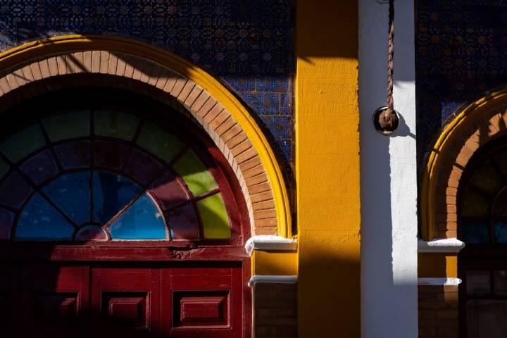 Detalle de la fachada de una casa en Isla Cristina (Huelva)