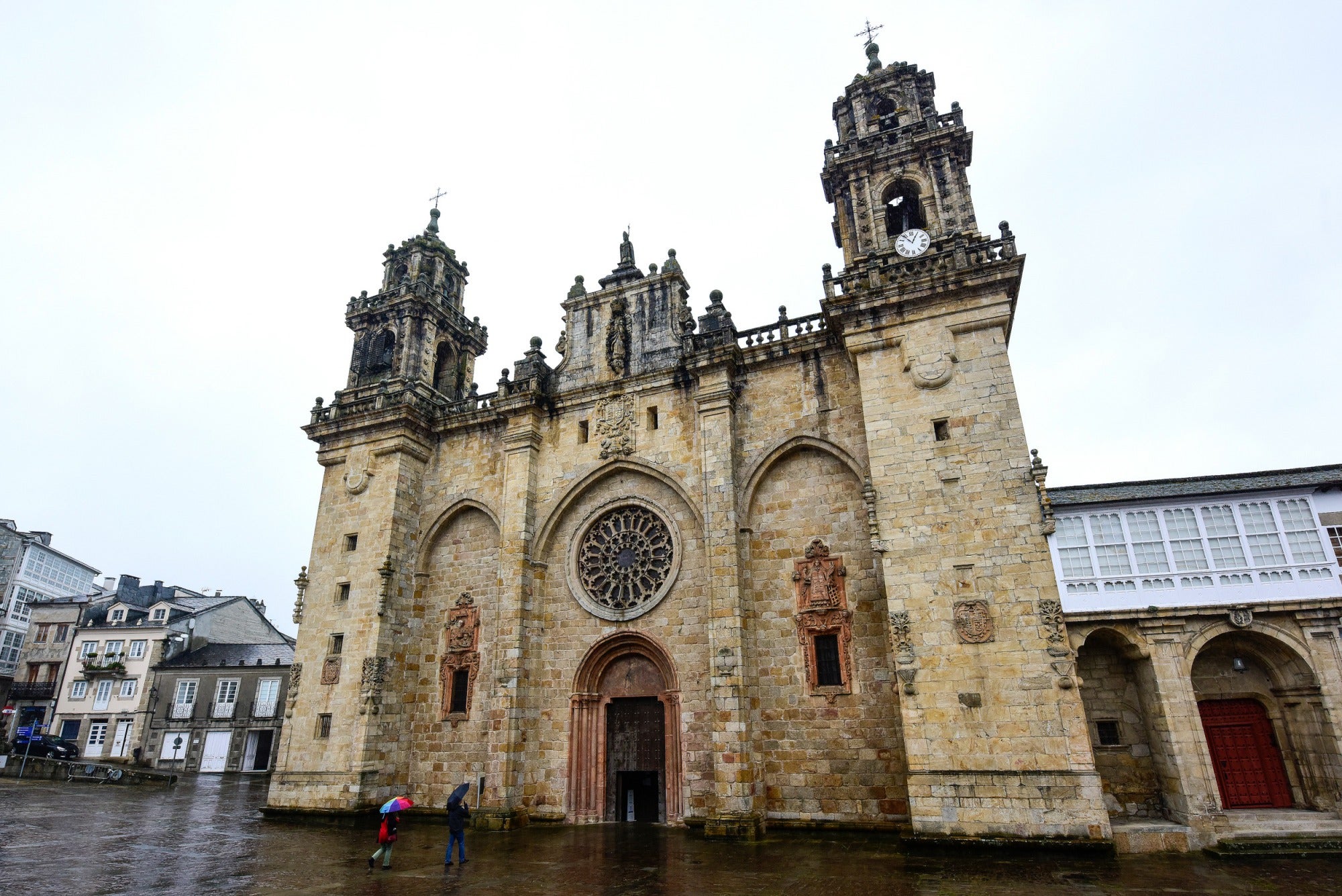 La Catedral de Mondodeños.