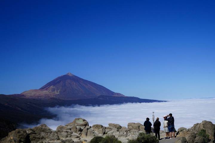 Este mirador se encuentra en el límite del Parque Nacional del Teide y la Corona Forestal.