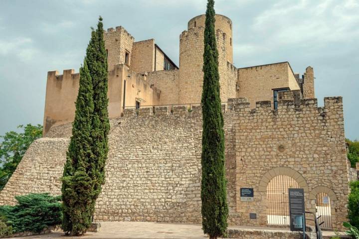 Pantano de Foix (Barcelona): castillo de Castellet