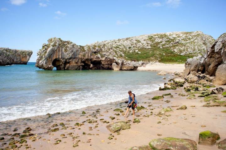 Playa Cuevas del Mar. Foto: Agefotostock