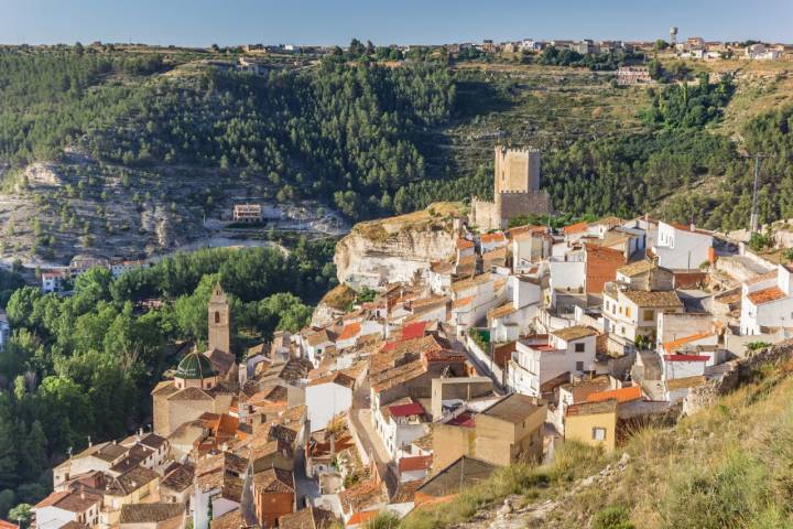 Pueblos bonitos Castilla-La Mancha Alcalá del Júcar apertura