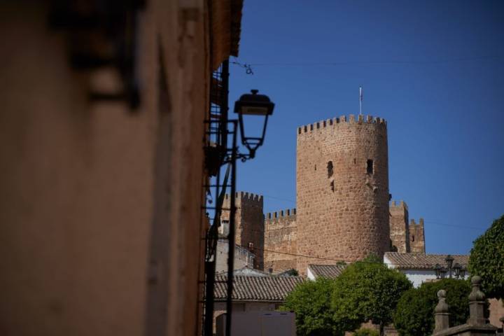 Pueblos de Jaén Baños de la Encina castillo