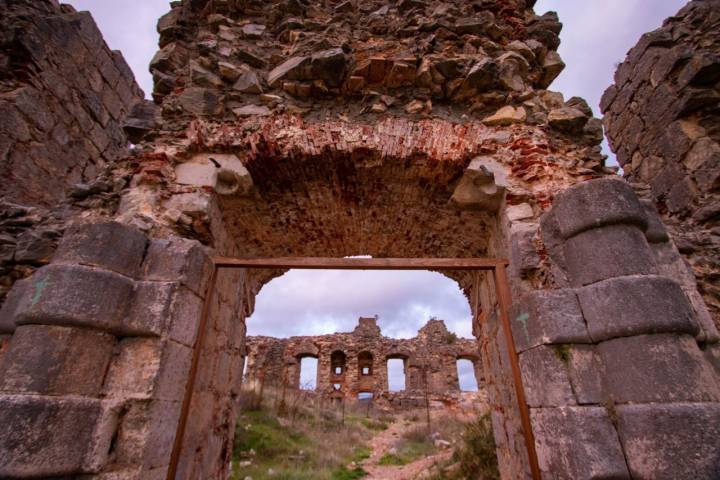 castillo abaluatardo de Juan Manrique de Lara